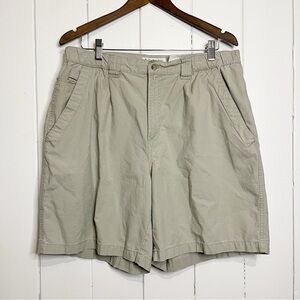 Vintage Mens Columbia Beige Khaki Shorts. Utility Pockets.